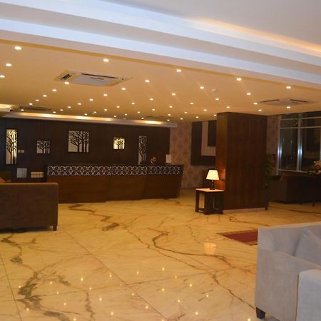 تولاي بارك Aparthotel อัลโคห์บาร์ ภายนอก รูปภาพ
