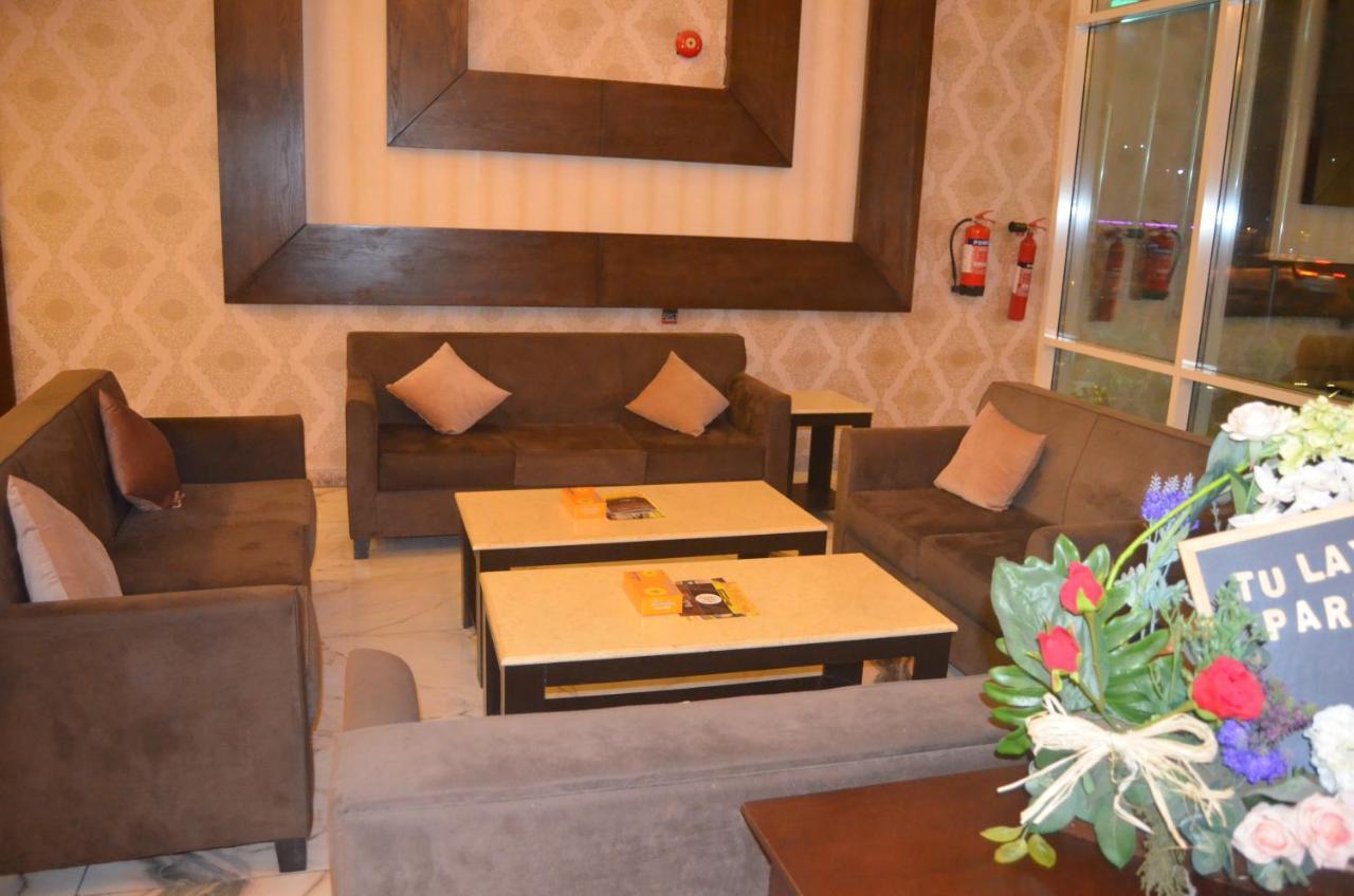 تولاي بارك Aparthotel อัลโคห์บาร์ ภายนอก รูปภาพ