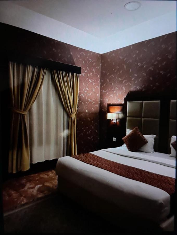 تولاي بارك Aparthotel อัลโคห์บาร์ ภายนอก รูปภาพ