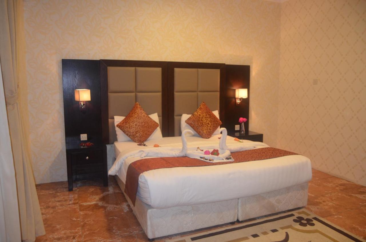 تولاي بارك Aparthotel อัลโคห์บาร์ ภายนอก รูปภาพ